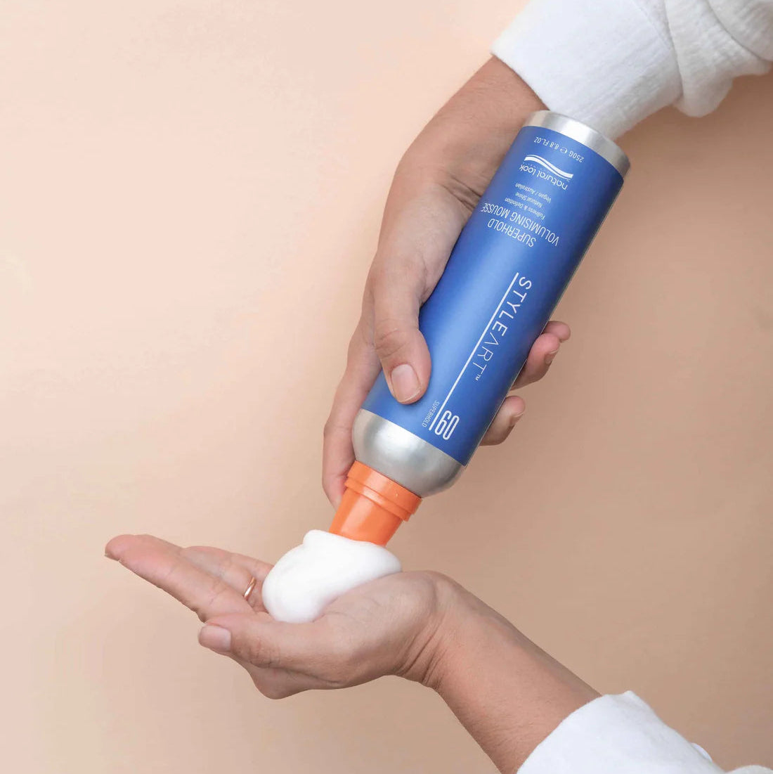 Natural Look - StyleArt Superhold Volumising Mousse 250g