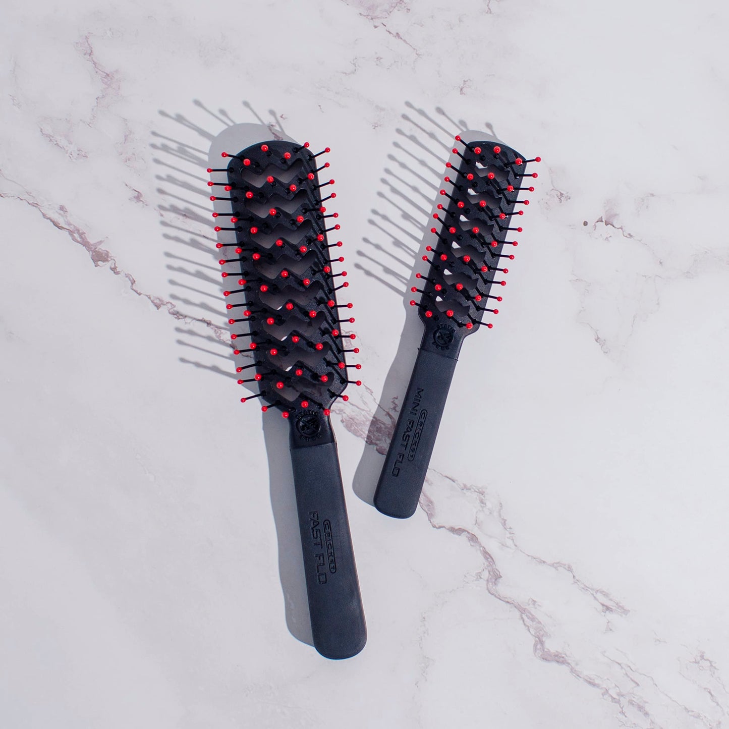 Cricket Static Free Fast Flo Brush - Black